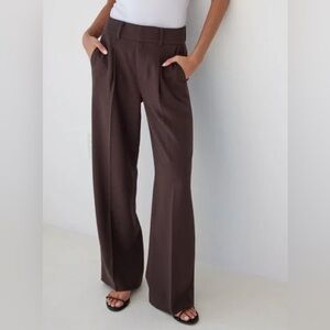 AYR The Headliner size 10 in “Sicilian Umber”